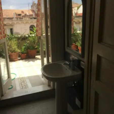 Stella 10 Bed & Breakfast *